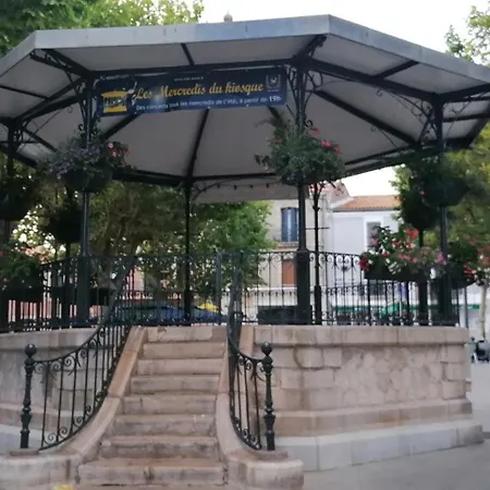 La Petite Olly * Mèze